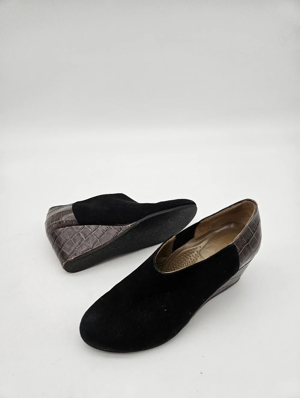 Anyi Lu Jessie  Suede Wedge Bootie Black Gray Women's Size 5